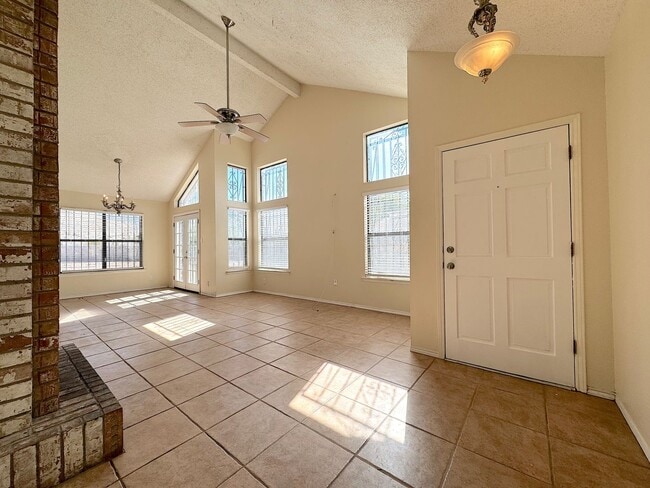 Photo - West El Paso 3bed/2Bath refrig A/C Home