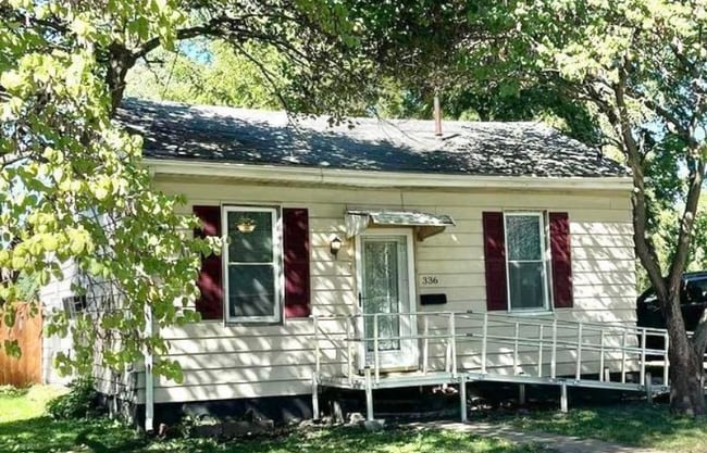 Photo - 336 E Wolcott St House