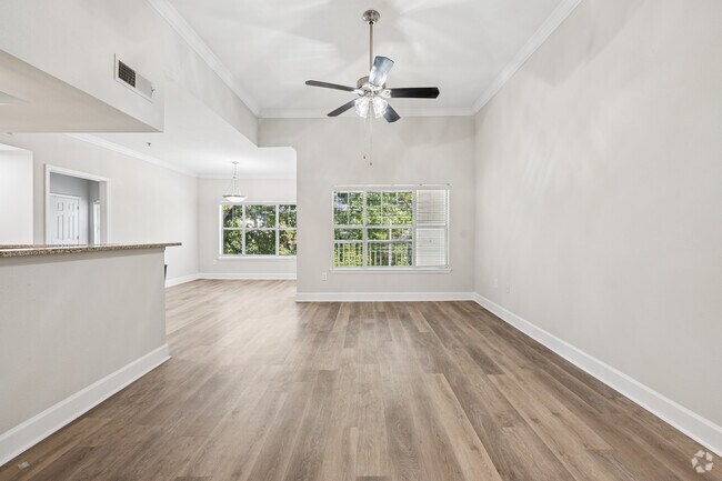 Concourse 3BR, 2BA - 1,560SF - Living Room/Dining Room