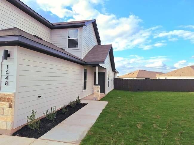 Photo - Stunning 4x3 Luxury Duplex in Buda, TX!