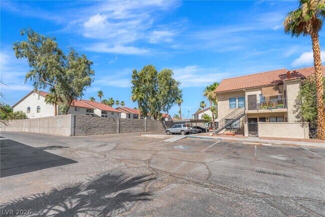 Photo - 3602 Gaylord Dr Unit 155