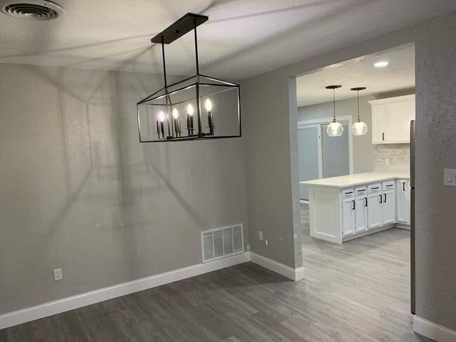 Photo - 1713 NW Great Plains Blvd