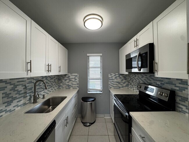 Photo - 73 East Ct Unidad 73