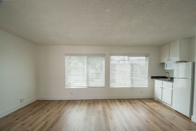 Photo - 15049 Burbank Blvd Unit 109