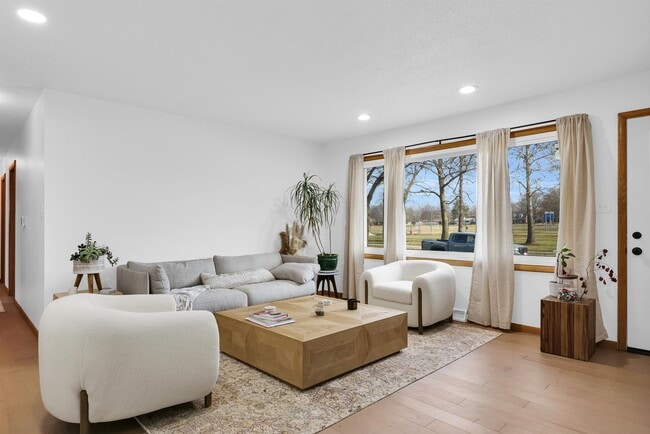 Photo - 2211 S Anderson St