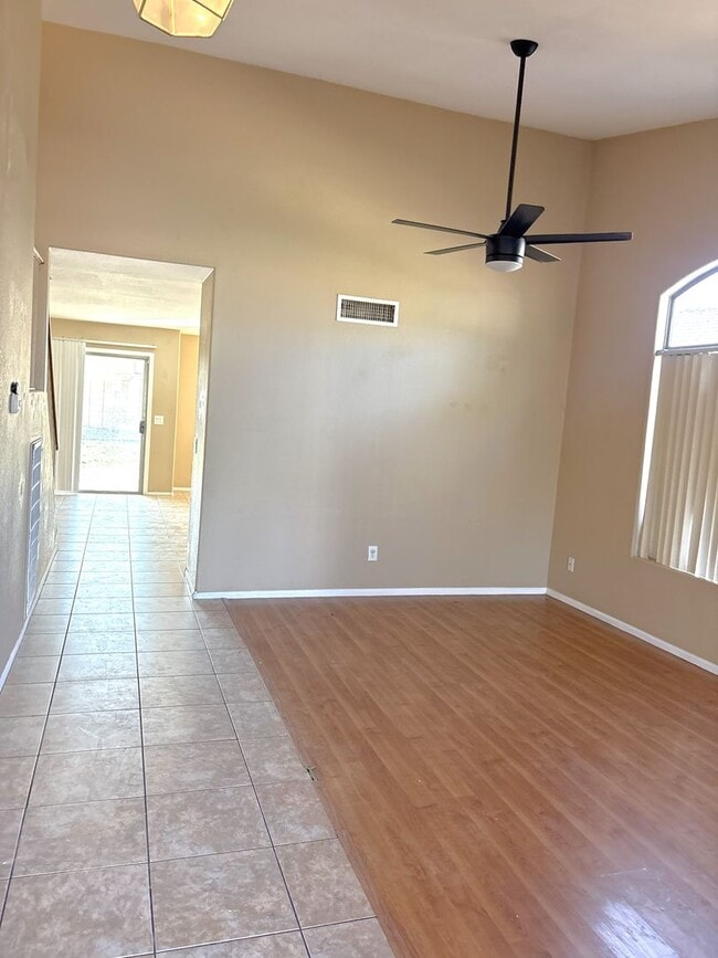 Photo - Great 4 bed 2.5 bath in Wigwam Creek