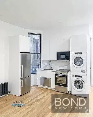 Building Photo - 225 E 14th St Unit 3C Rental
