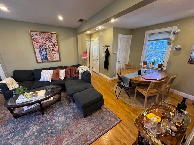 Photo - 731 Somerville Ave Unit 3