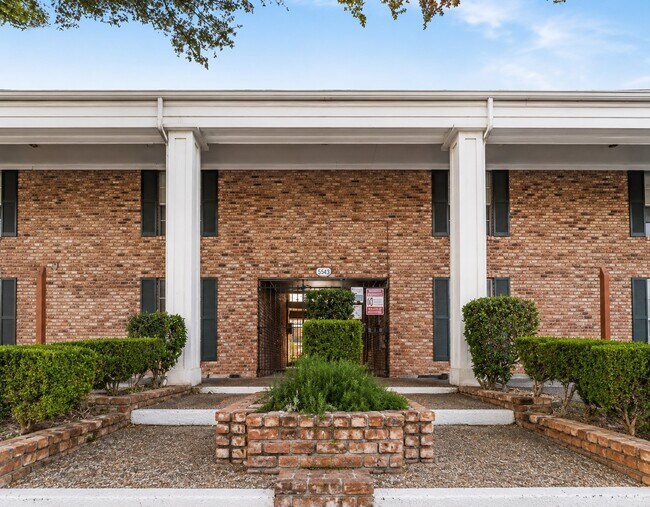 5343 Richmond Ave Unit 11