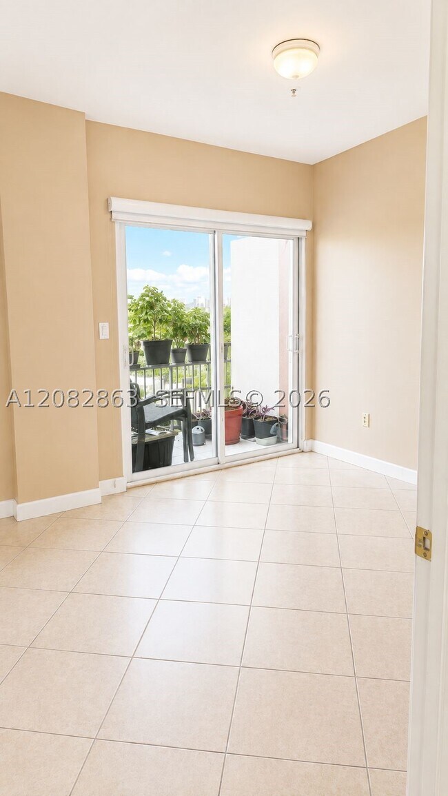 2280 SW 32nd Ave Unit 508