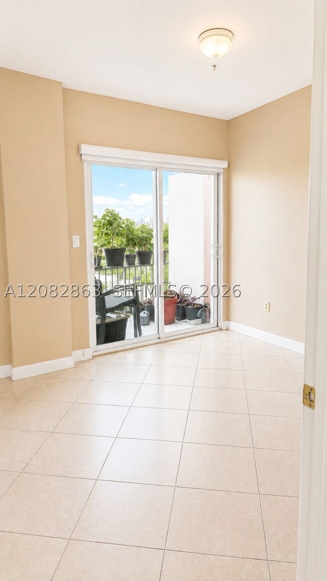 Photo - 2280 SW 32nd Ave Unit 508