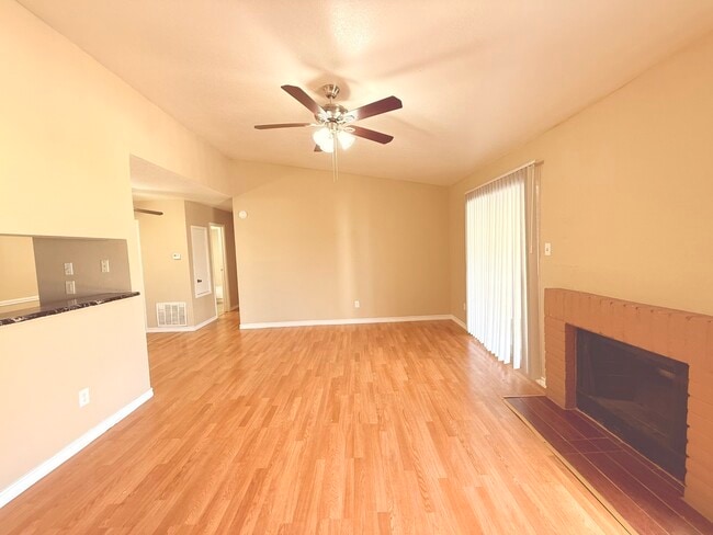 Photo - 12655 Ashford Meadow Dr Unidad D