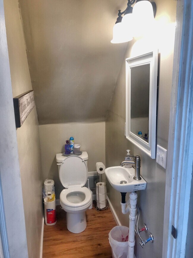 Photo - 111 Herkimer St