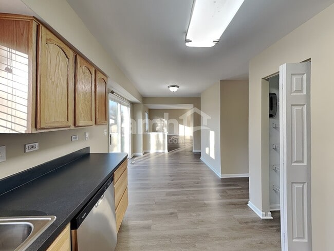 Photo - 2925 Shetland Ln