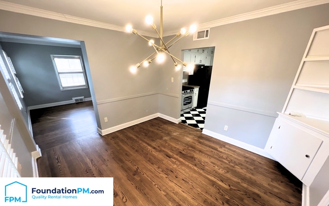 Photo - 252 E Edwin Cir