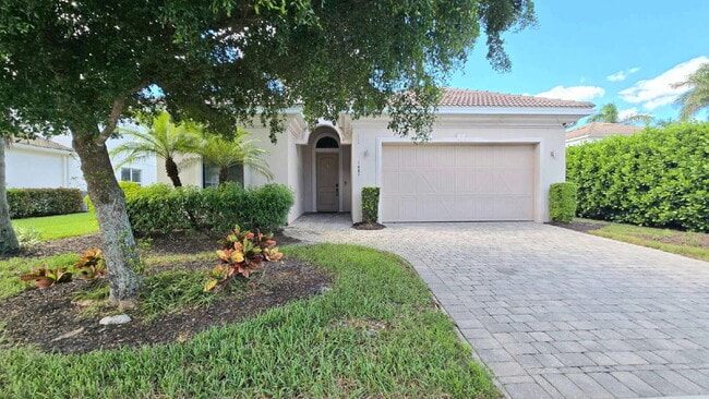 Building Photo - 1685 Serrano Cir