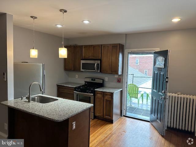Building Photo - 834 W Lancaster Ave Unit 2R Rental