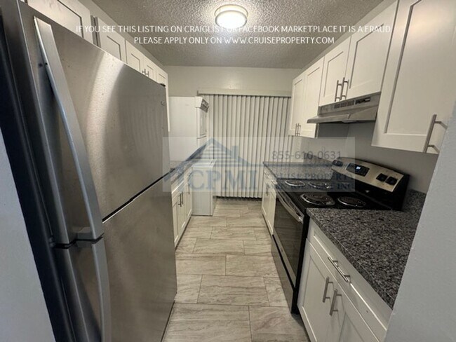 Photo - 4138 - 4154 SW 61 Ave