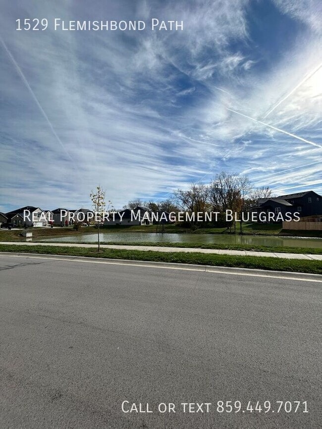 Photo - 1529 Flemishbond Path