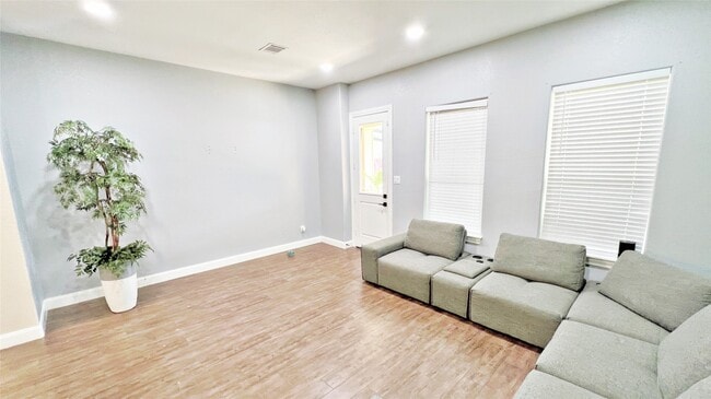 Photo - 16419 Moary Firth Dr