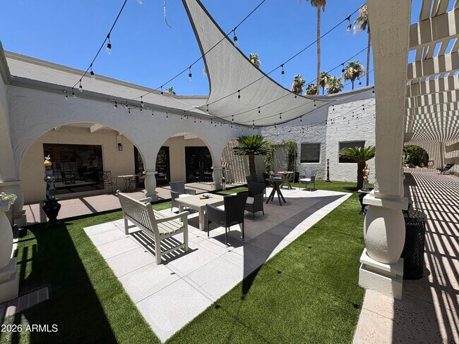 Building Photo - 7940 E Camelback Rd Unit 308