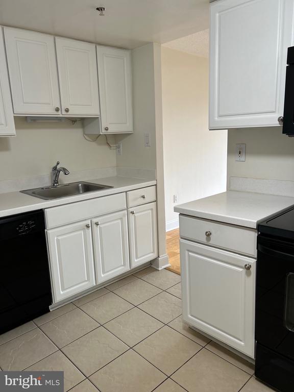 Photo - 2001 Hamilton St Unidad 618