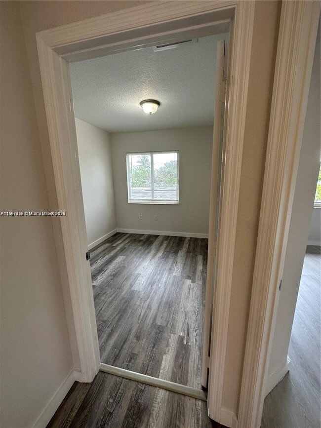 Building Photo - 1239 NE 127th St Unit B Rental