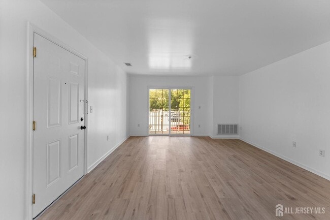 Photo - 1025 Dogwood Ct