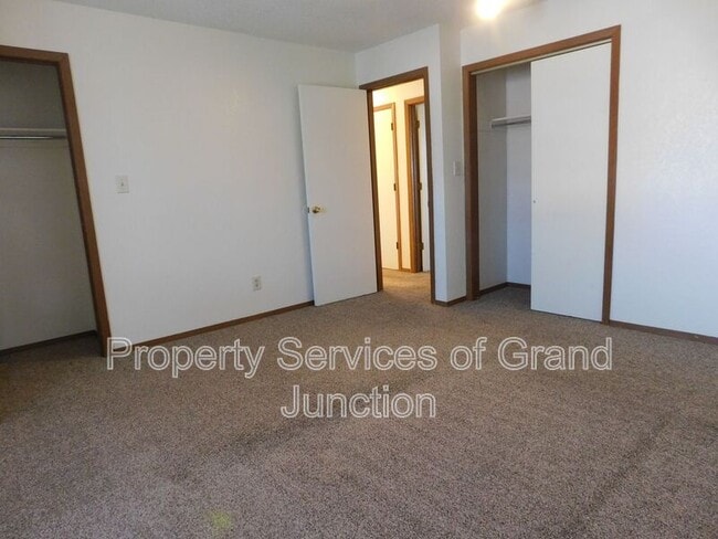 Photo - 570 Dawn Ct Unit 3