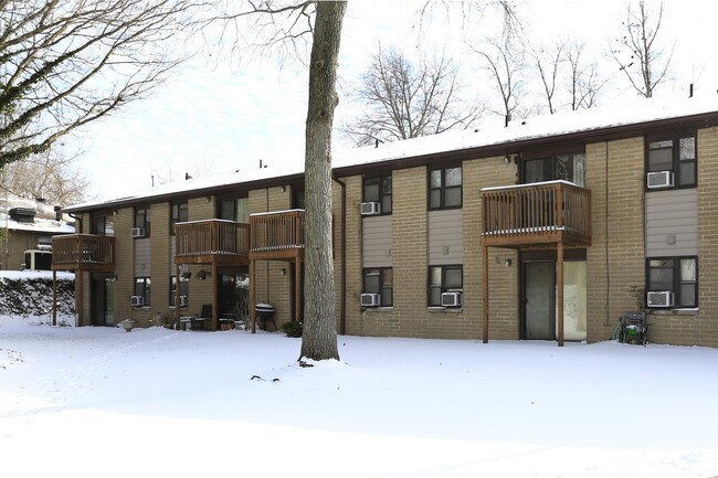 Albright Terrace Apartments For Rent in Amherst, OH | ForRent.com