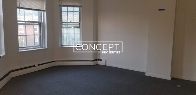 Photo - 61 S Huntington Ave Unidad 301