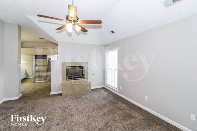 Photo - 1972 Westbriar Dr