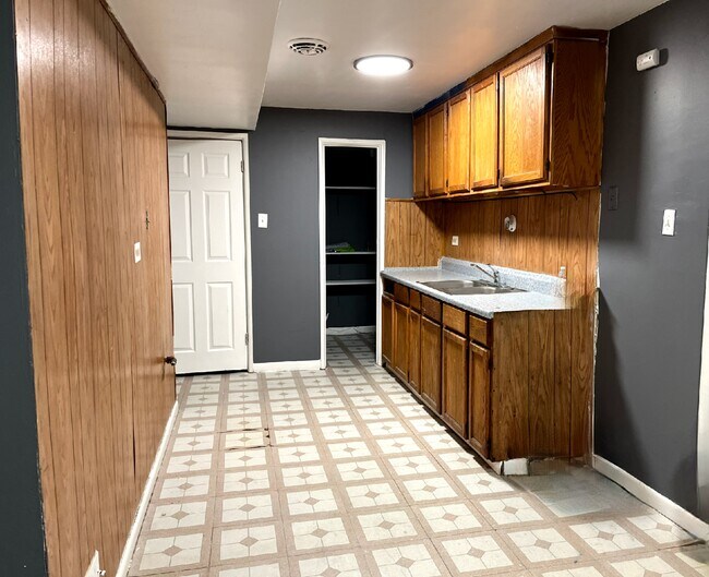 Kitchen 16x8 - 509 W 136th Pl