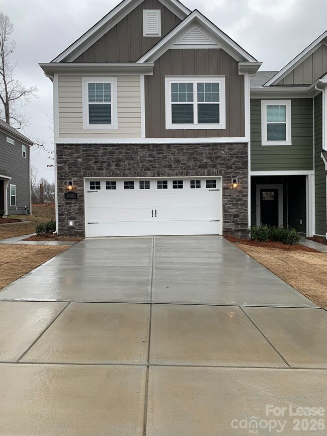 Building Photo - 8101 Ramsburg Dr