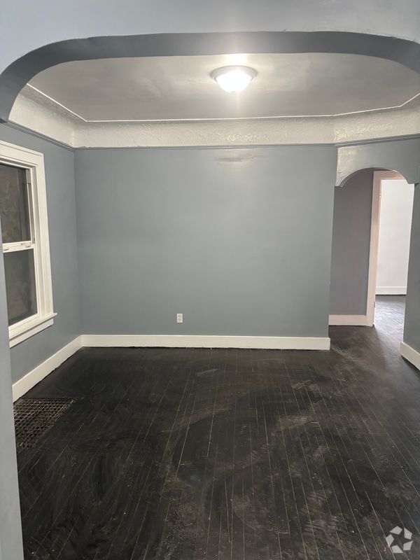 Building Photo - 14908 Mendota St Rental
