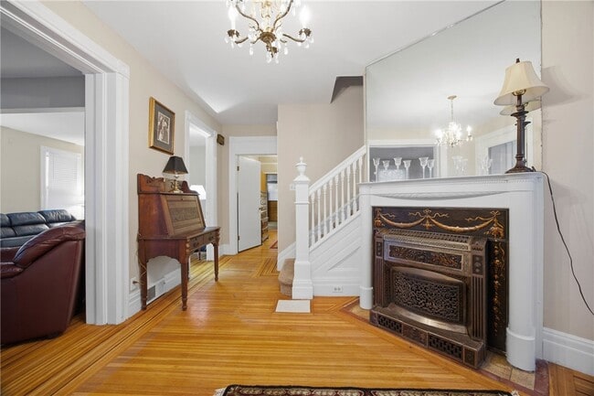 Photo - 6 Highland Park