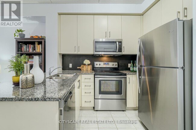 Photo - 620 Sauve St Unit 403