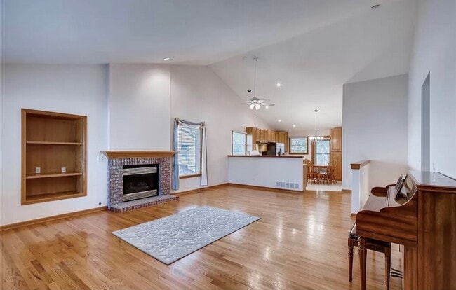 Photo - 2534 E 125th Way