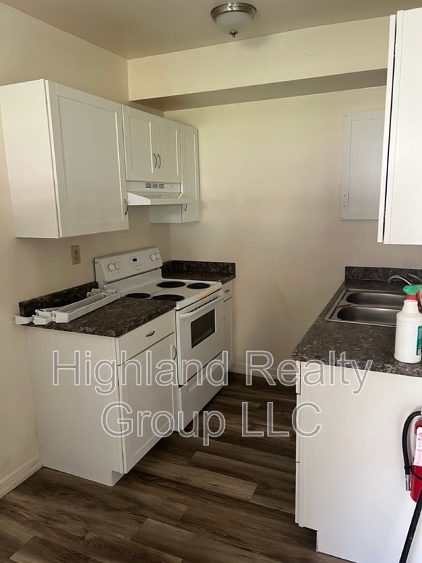 Photo - 147 Locust St