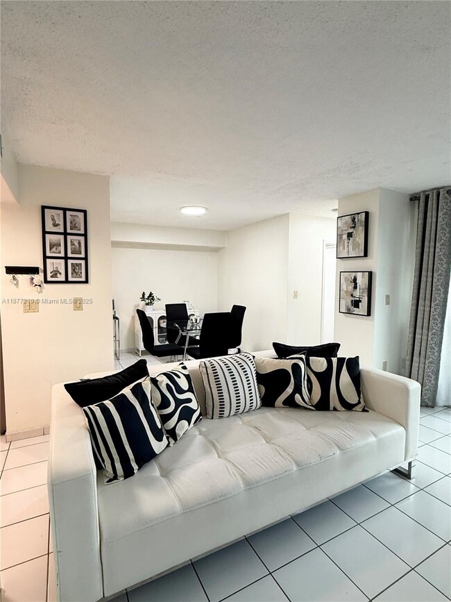 Photo - 11800 SW 18th St Unit 429-4