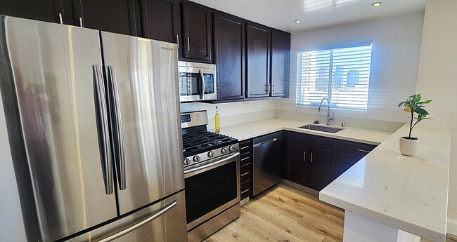 2 BED 1 BA