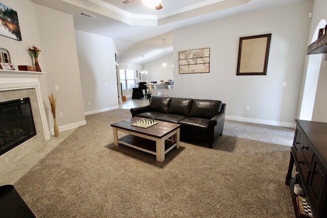 Photo - 670 Red Fern Rd House