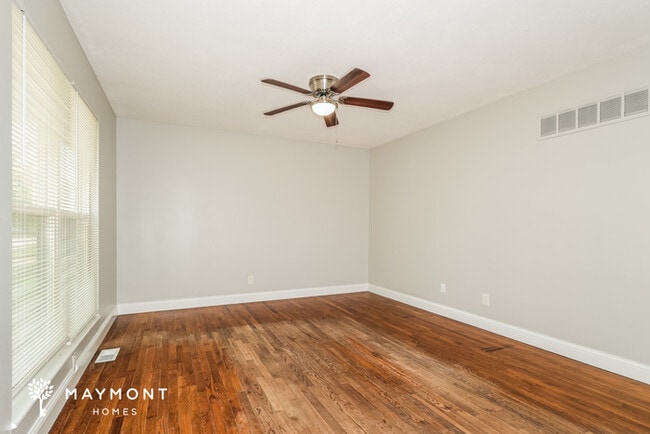 Photo - 1080 N Park Ln