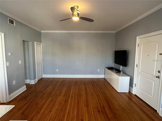 Photo - 2117 W Dekle Ave Unidad E2