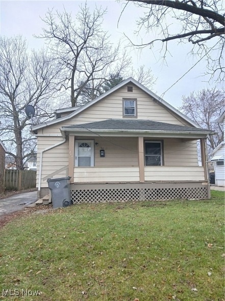 Building Photo - 166 Wesley Ave Rental