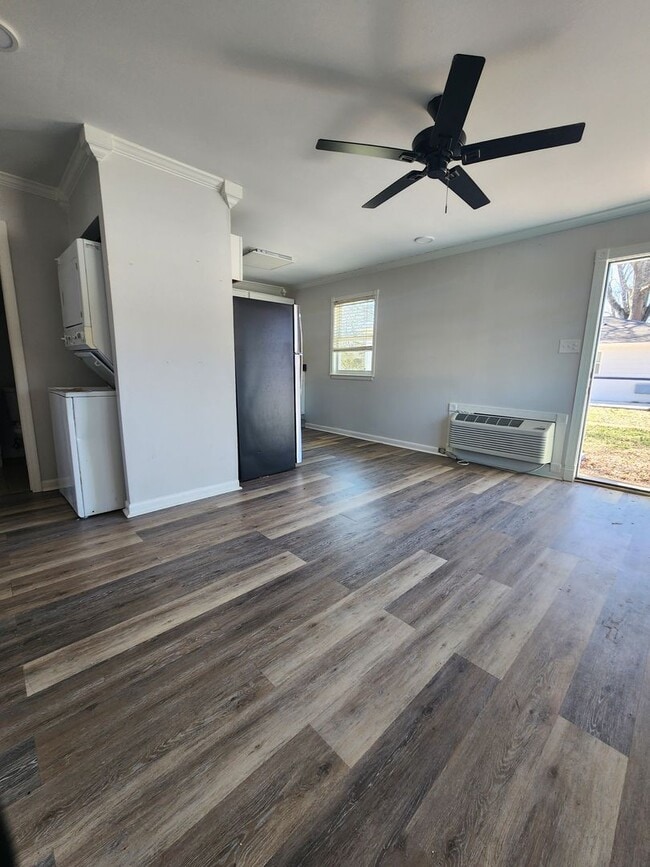 1506 Oakwood Ave NE Unidad 1