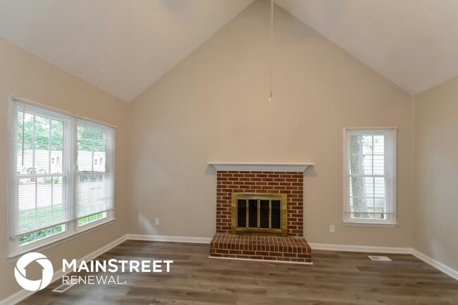 Photo - 4700 Thurmount Pl