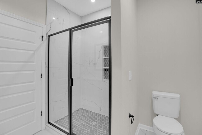 Photo - 2512 Marling Dr