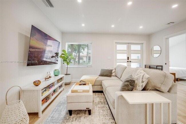 Photo - 2969 SW 20th St