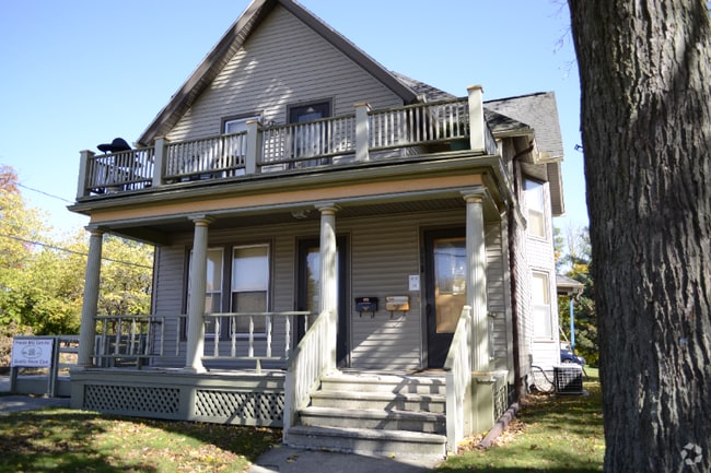 Building Photo - 115 S W Ave Unit 2S Rental